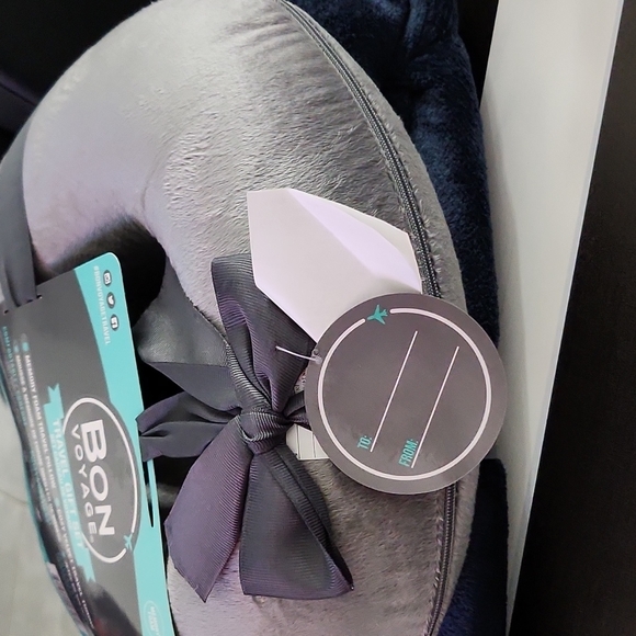 Bon Voyage Memory Foam Neck Pillow & Blanket Travel Gift Set - Picture 13 of 16